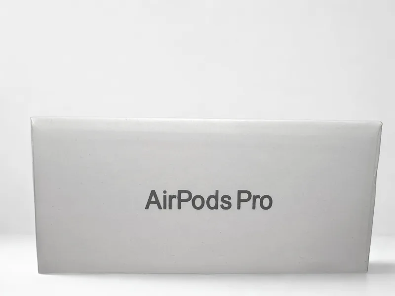 A V E R R A — AVERRA Airpods Pro 2 (USB-C) · screenshot 1 of 5