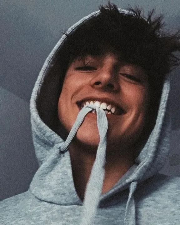Clipping Agency — Auto Image Editor & BG Remover · screenshot 1 of 1